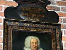 Andreas Villumsen Hoff Andreas Villumsen Hoff, sognepr�st til St. Marie og slotspr�st p� Kronborg, f. 1667 d. 1732. 1710-19 Helsing�r stift