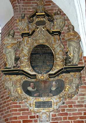 Gert Schrøder Gert Schrøder, Borgmester i Roskilde, f. 1589, d. 1643, med Hustru Christine Albertsdatter, f. 1578, d. 1642. 1640-49...