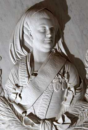 Eleonora Knuth Eleonora Louise Caroline Augusta Knuth, født Moltke, f. 1728 - d. 1785. Lensgrevinde. 1780-89 Roskilde stiift